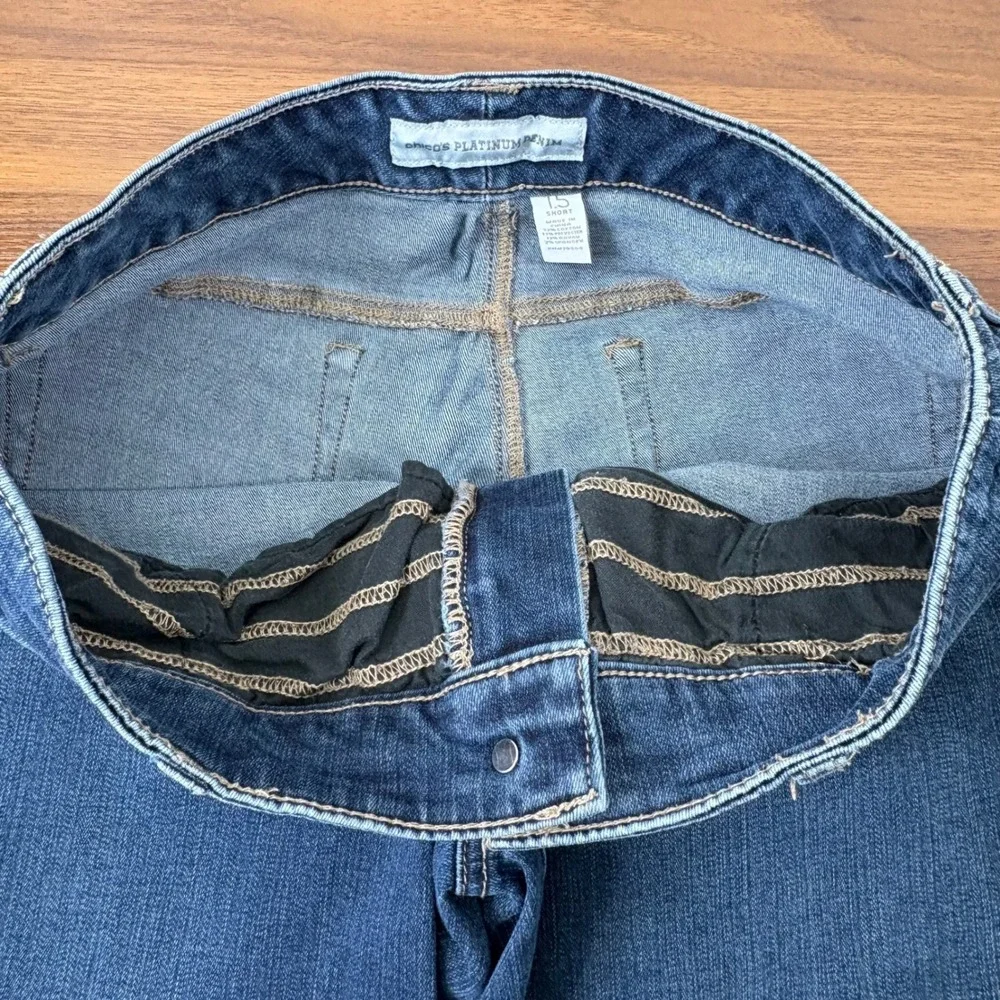 Chicos Platinum Denim Jeans 1.5/US 10 Short‎ Blue Straight Leg Stretch Classic